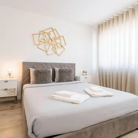 Вилла Sun Santa Barbara (Lisbon)
